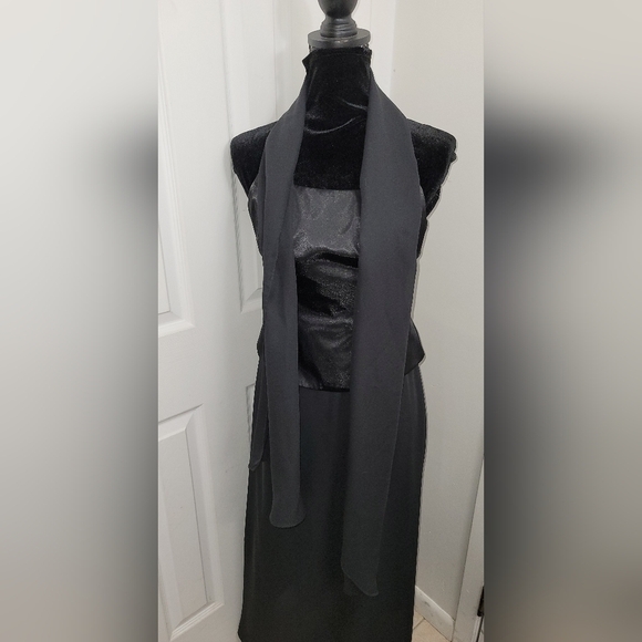 Chadwick's Evening Dress - Picture 2 of 10